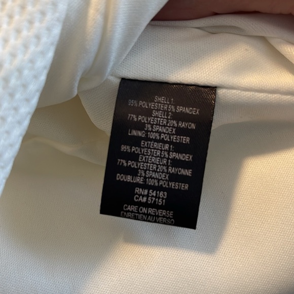 Gorgeous off white/cream Ivana Trump blouse.Size 14. Gold zipper. flattering. - Picture 5 of 5